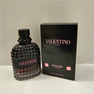 Valentino Uomo Intense Eau de Parfum - Black and Pink